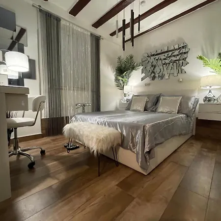 Maison d'hôtes Spalatum New Chic & With Kitchen And Terrace - Centre