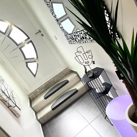Maison d'hôtes Spalatum New Chic & With Kitchen And Terrace - Centre