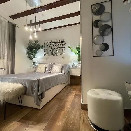 Spalatum New Chic & With Kitchen And Terrace - Centre Guest house Split