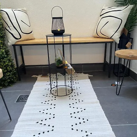 Guest house Spalatum New Chic & With Kitchen And Terrace - Centre *