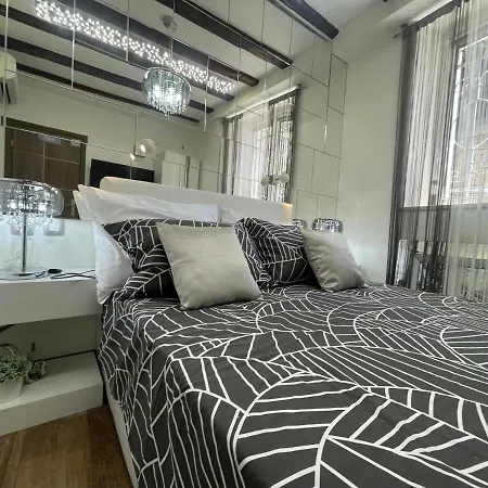 Spalatum New Chic & With Kitchen And Terrace - Centre Guest house *