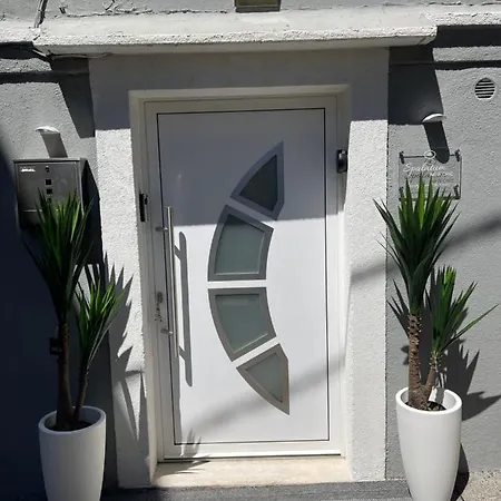 Spalatum New Chic & With Kitchen And Terrace - Centre Guest house *