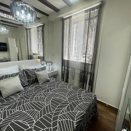 Spalatum New Chic & With Kitchen And Terrace - Centre Guest house *