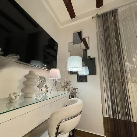 Guest house Spalatum New Chic & With Kitchen And Terrace - Centre Split
