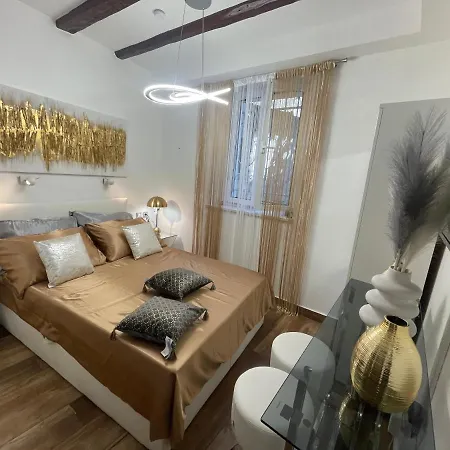 Spalatum New Chic & With Kitchen And Terrace - Centre Guest house